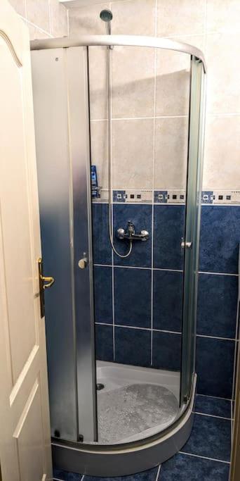 Cosy One Bedroom Flat With Free Parking & Wifi Cluj-Napoca Eksteriør bilde